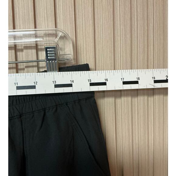 Fabletics Heights Cargo Pant Black Women’s Size L - Picture 4 of 13